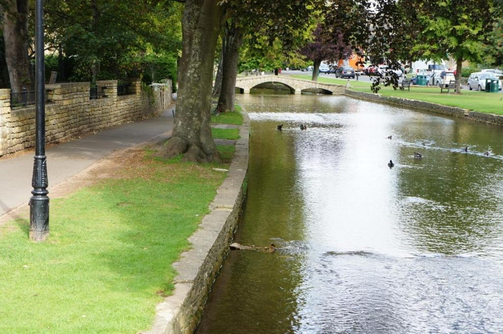 Chester House Hotel Bourton-on-the-Water Exterior photo